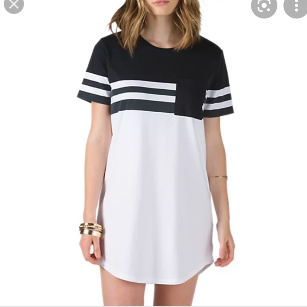 Brand new vans black and white pocket tee dress